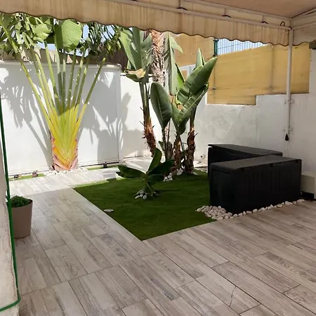 Bungalow 2-4 With Jacuzzi * Playa del Ingles (Gran Canaria)