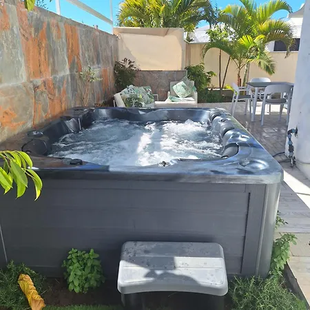 Apartamento Bungalow 2-4 With Jacuzzi Playa del Inglés