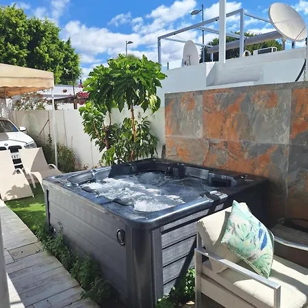 Bungalow 2-4 With Jacuzzi * Playa del Inglés