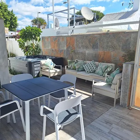 Bungalow 2-4 With Jacuzzi Apartamento Playa del Inglés